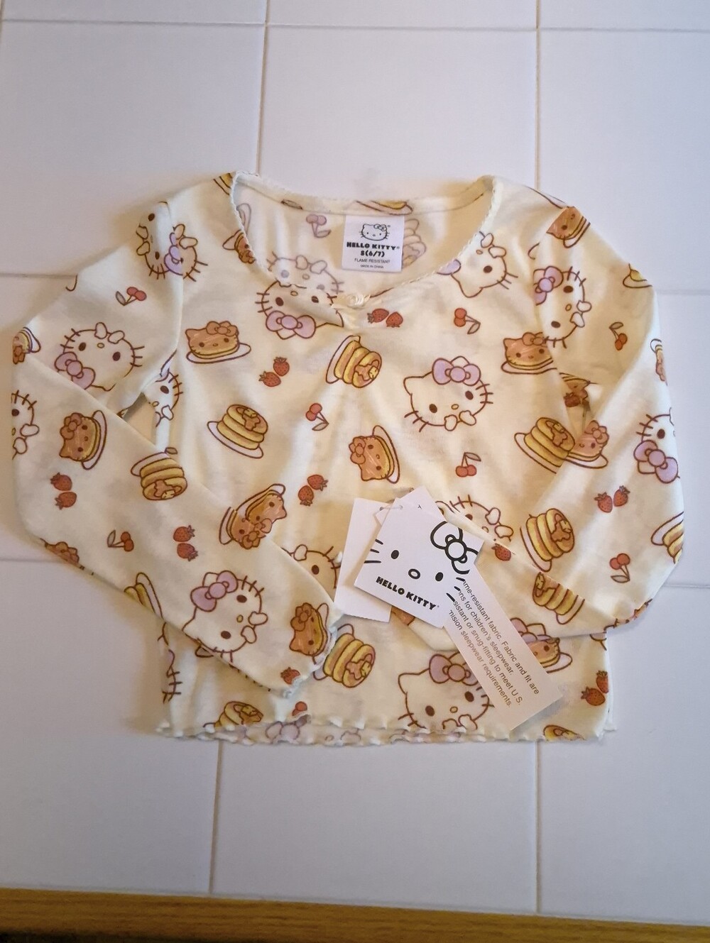 Hello Kitty Cream PJ Top, Size Small (6/7)